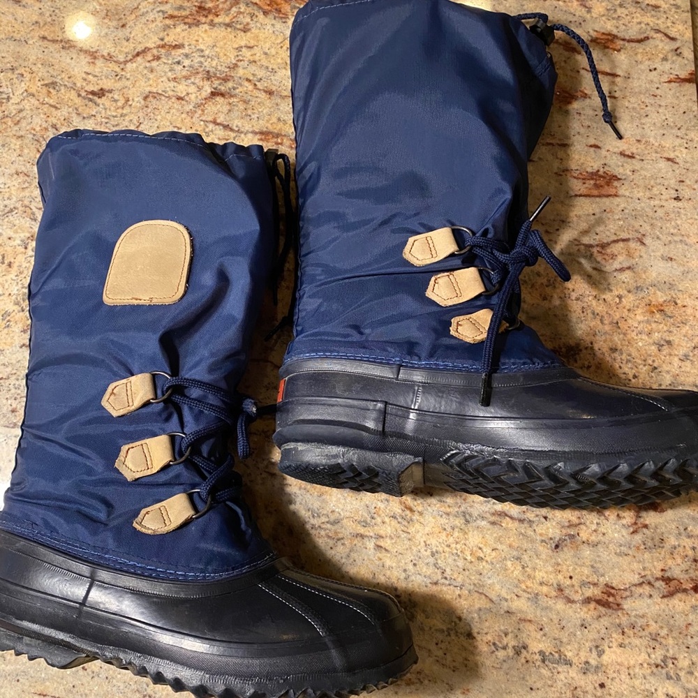 Women’s Sorel Snowlion boots